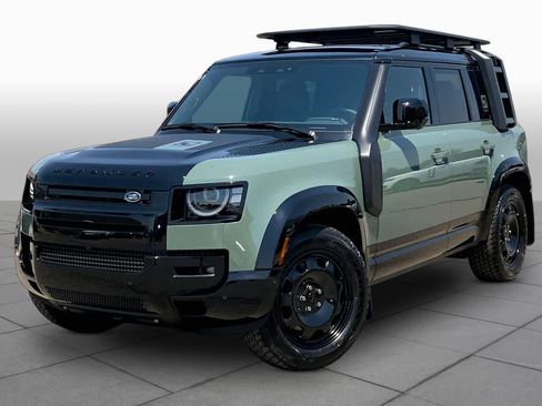 New 2026 Land Rover Defender 110 AWD/4WD image 1