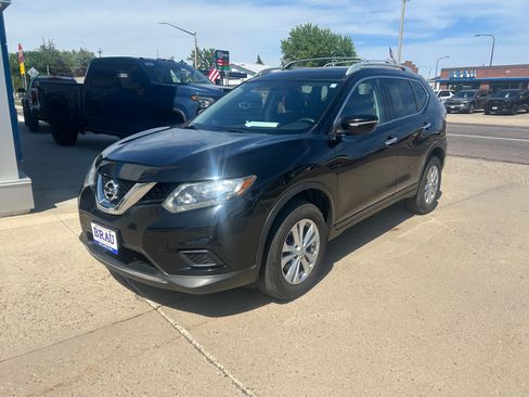 Used 2015 Nissan Rogue SV w/ SV Family Package AWD/4WD image 2