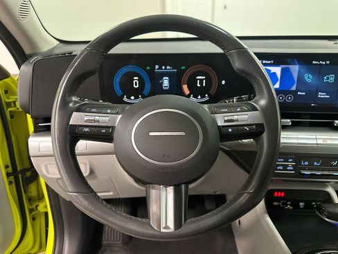 Used 2025 Hyundai Kona SEL FWD image 63