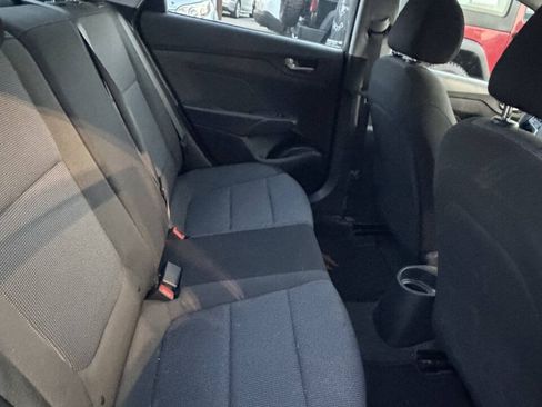 Used 2022 Hyundai Accent SE FWD image 11