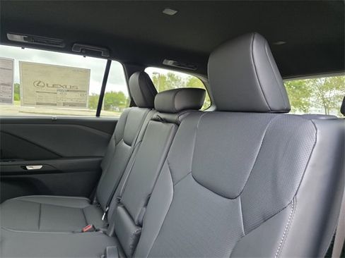 New 2026 Lexus TX 350 FWD image 18