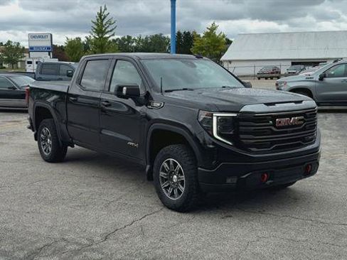 Used 2024 GMC Sierra 1500 AT4 w/ Technology Package AWD/4WD image 2