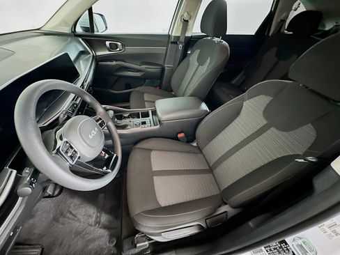 Used 2025 Kia Sorento LX FWD image 13