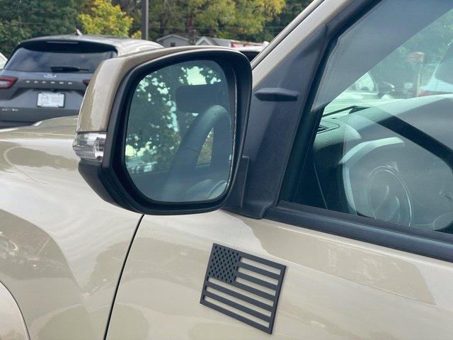 Used 2019 Toyota Tacoma TRD Sport AWD/4WD image 23
