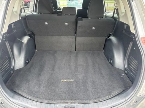 Used 2014 Toyota RAV4 XLE AWD/4WD image 11