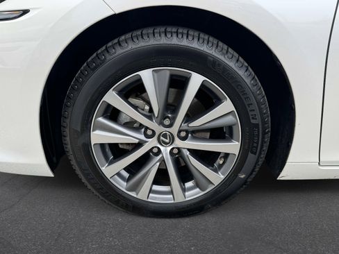 Certified 2020 Lexus ES 300h ES 300h Sedan image 10