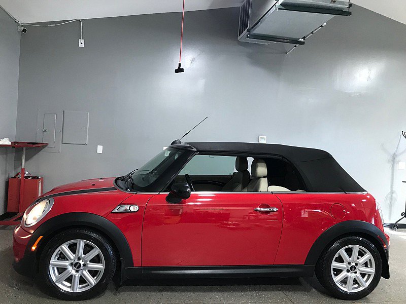 Used 2013 MINI Cooper S w/ Technology Pkg 2 FWD image 12