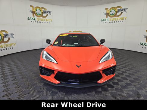 Used 2025 Chevrolet Corvette Stingray Preferred Cpe w/ Z51 Performance Package RWD image 2