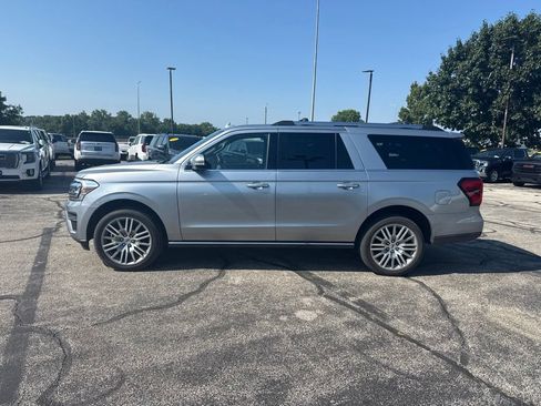 Used 2024 Ford Expedition Max Limited AWD/4WD image 3