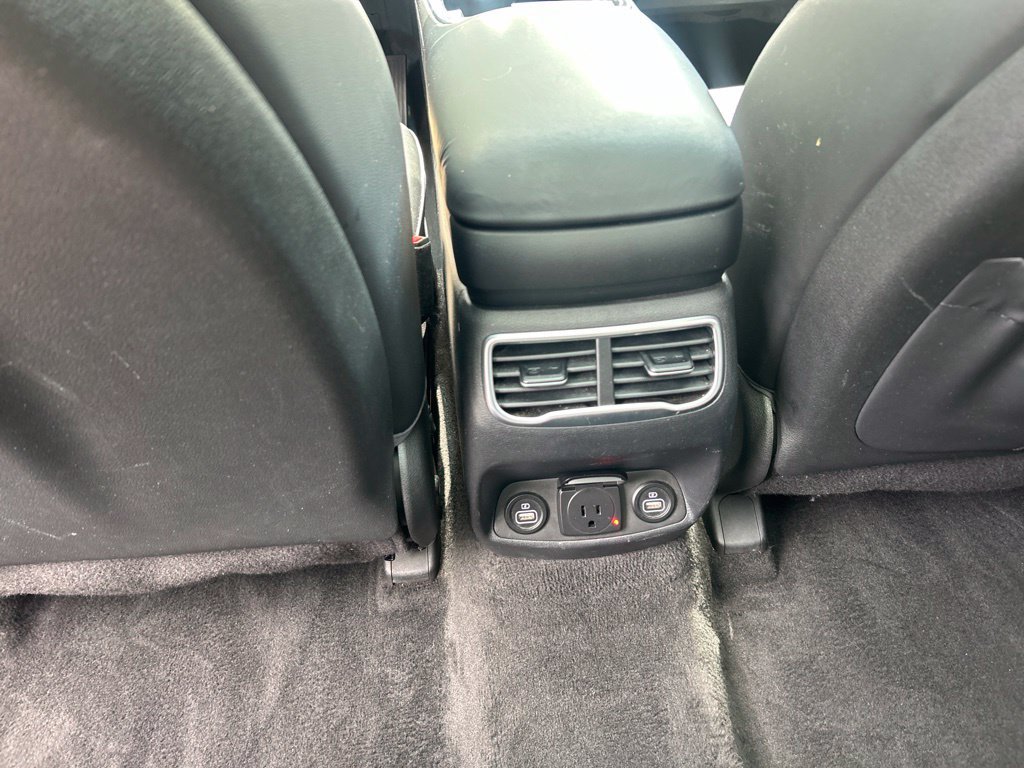 Used 2022 Hyundai Santa Fe Limited AWD/4WD image 31