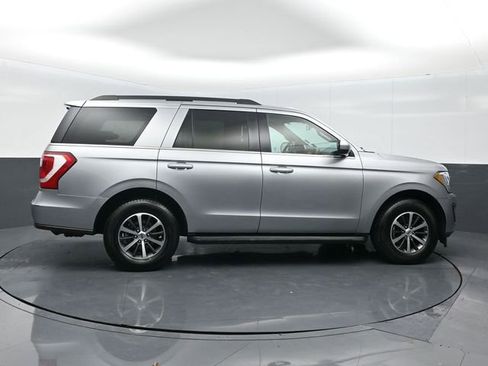 Used 2020 Ford Expedition XLT image 8