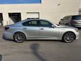 Used 2017 Lexus LS 460 image 2