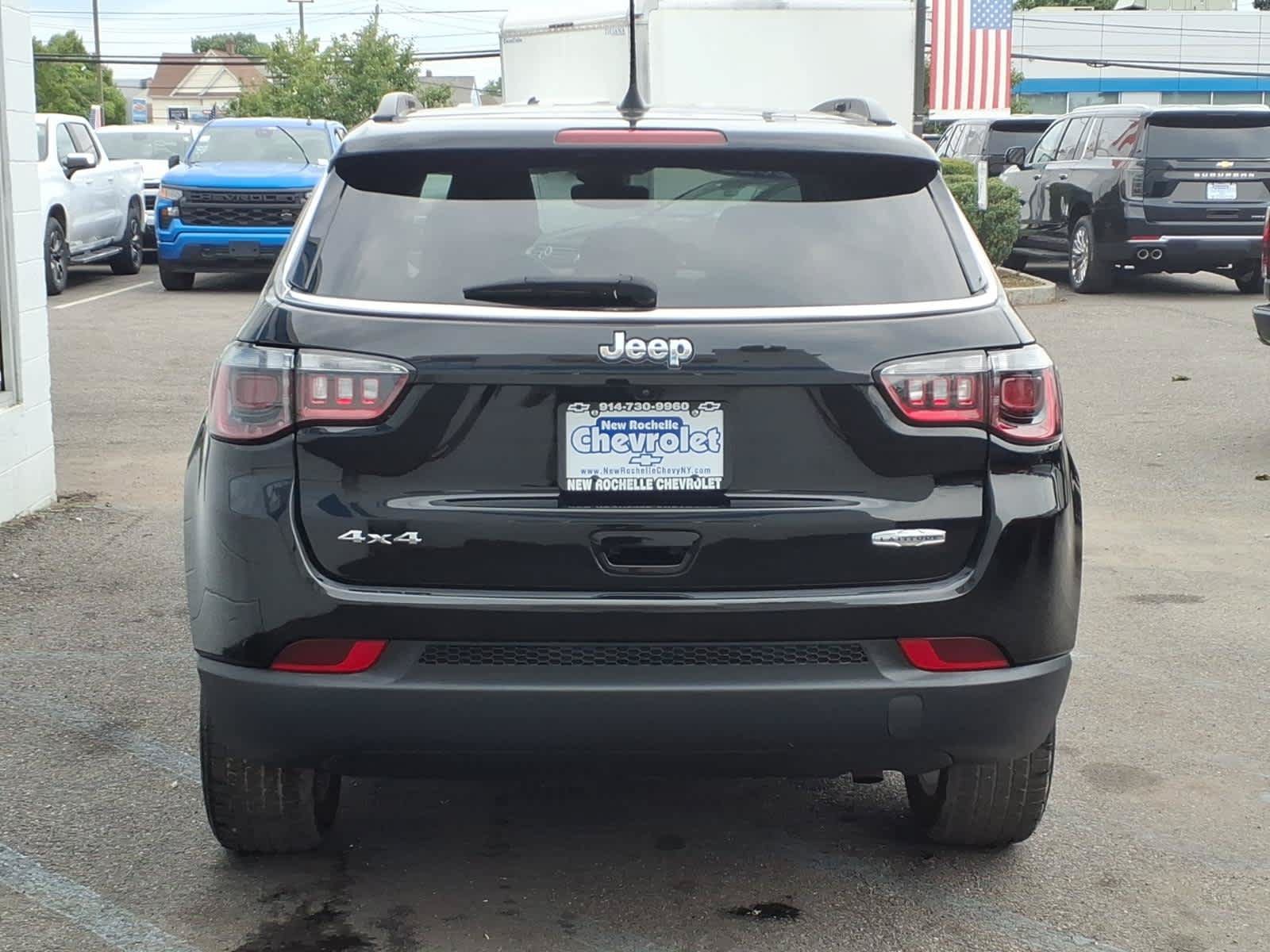 Used 2022 Jeep Compass Latitude AWD/4WD image 5