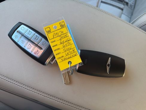 Used 2025 Genesis GV70 3.5T Sport w/ Sport Prestige Package image 15