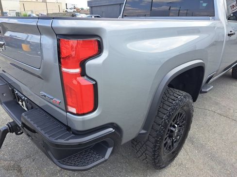 Used 2026 Chevrolet Silverado 2500 ZR2 AWD/4WD image 20