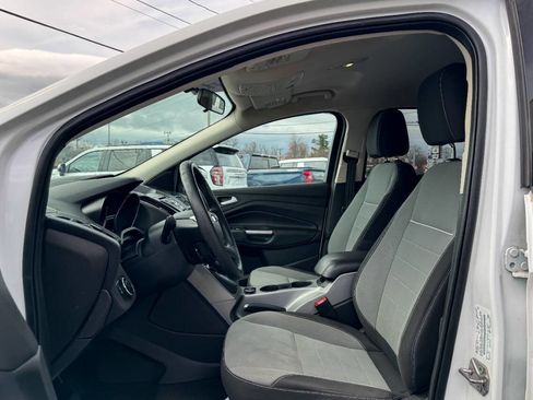 Used 2014 Ford Escape SE image 15