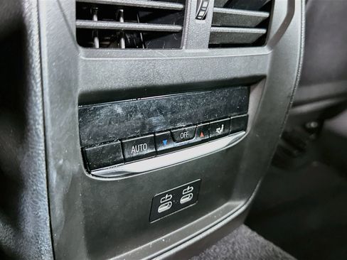 Used 2026 BMW 330i Sedan RWD image 28