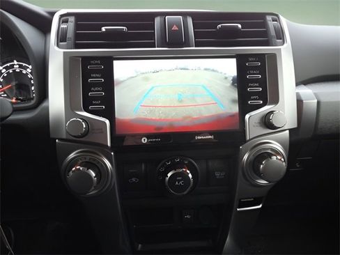 Used 2020 Toyota 4Runner SR5 image 32