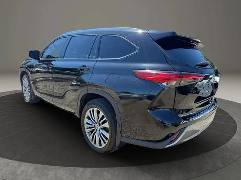 Used 2021 Toyota Highlander Platinum AWD/4WD image 7