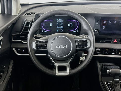Used 2025 Kia Sportage LX image 18