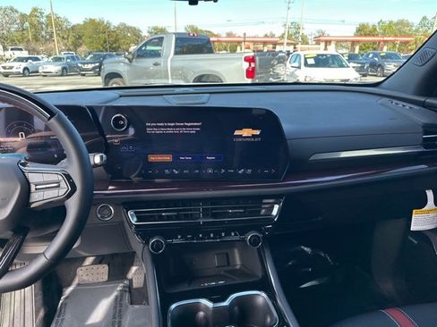 New 2026 Chevrolet Traverse RS image 3