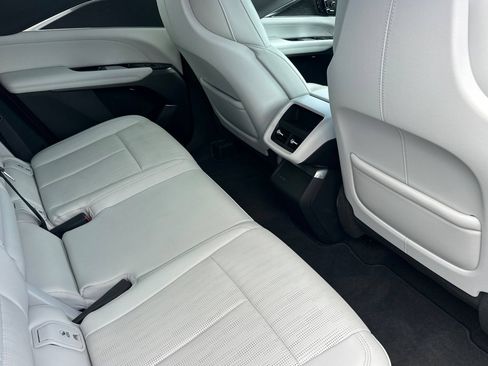 Certified 2024 Cadillac Lyriq Sport RWD image 18