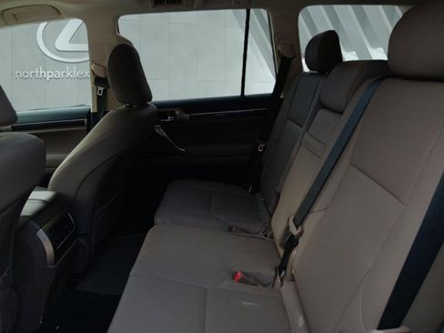 Used 2020 Lexus GX 460 Premium w/ Premium Package image 11
