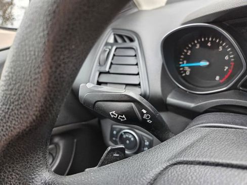 Used 2017 Ford Escape SE AWD/4WD image 22