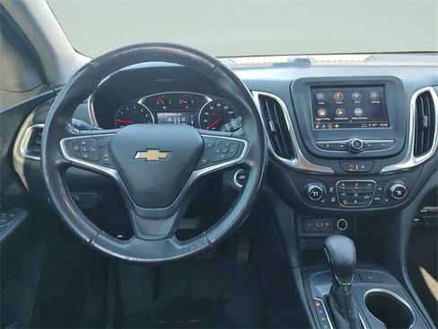 Used 2022 Chevrolet Equinox LT image 12