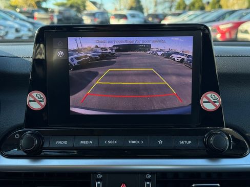 Used 2023 Kia Forte LXS w/ LXS Technology Package FWD image 32