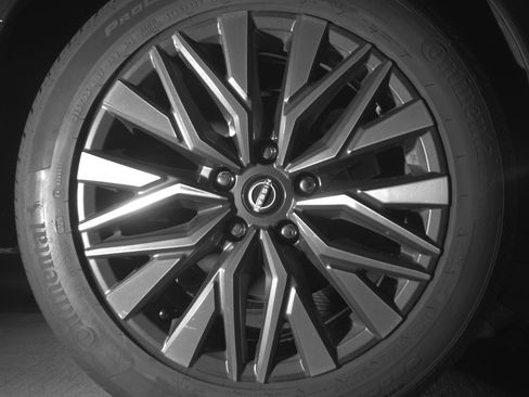 Used 2025 Nissan Altima 2.5 SV image 15