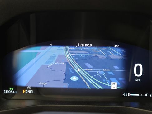 Used 2025 Ford Explorer ST-Line image 11