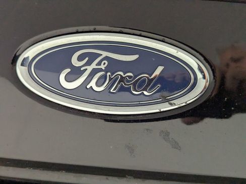 Used 2017 Ford Focus SE image 32