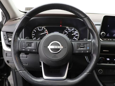 Used 2023 Nissan Rogue SV w/ SV Premium Package image 18