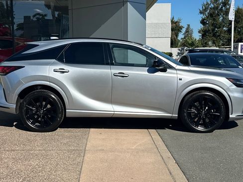 Used 2023 Lexus RX 500h F Sport w/ Cold Area Package AWD/4WD image 3