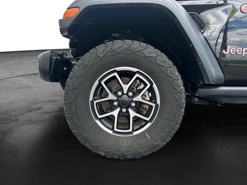 Used 2025 Jeep Wrangler Unlimited Rubicon AWD/4WD image 11