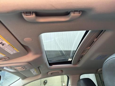 Used 2018 Buick Encore Essence AWD/4WD image 18