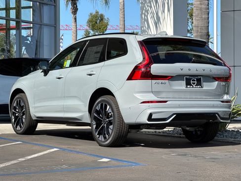 New 2026 Volvo XC60 B5 Ultra AWD/4WD image 3
