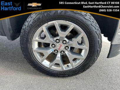 Used 2017 GMC Sierra 1500 SLT w/ SLT Premium Package