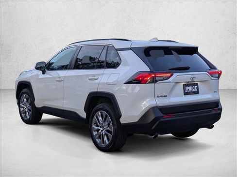 Used 2023 Toyota RAV4 XLE Premium FWD image 8