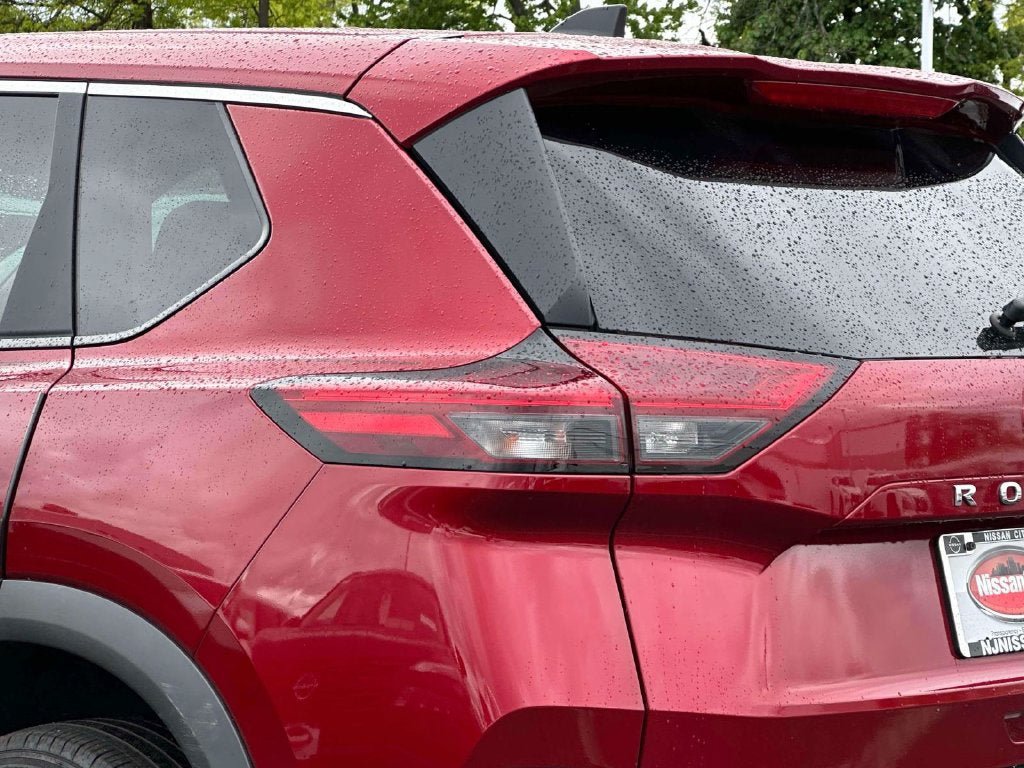 Certified 2023 Nissan Rogue S AWD/4WD image 9