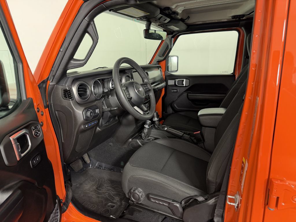Used 2023 Jeep Wrangler Unlimited w/ 8.4" Radio Group AWD/4WD image 19