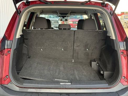 Used 2023 Nissan Rogue SV image 30