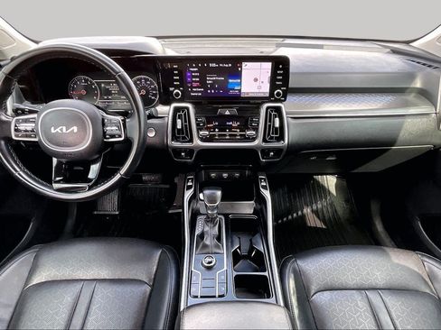 Used 2022 Kia Sorento S FWD image 14