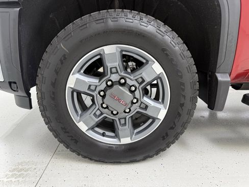 Used 2025 GMC Sierra 3500 SLT w/ SLT Premium Package image 13