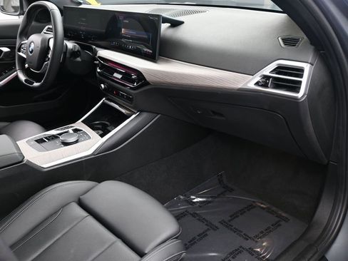 Used 2025 BMW 330i Sedan image 45