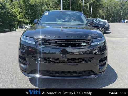 Used 2025 Land Rover Range Rover Sport Dynamic SE AWD/4WD image 3