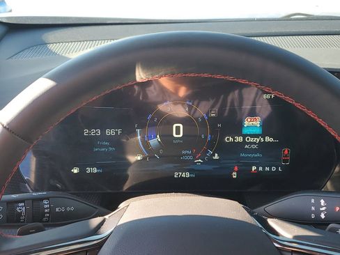 Used 2025 Chevrolet Equinox RS image 32