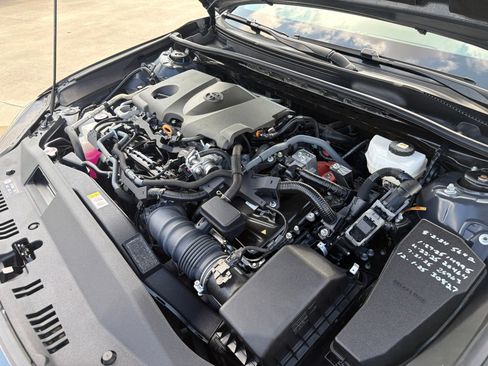 Used 2025 Toyota Camry LE FWD image 28
