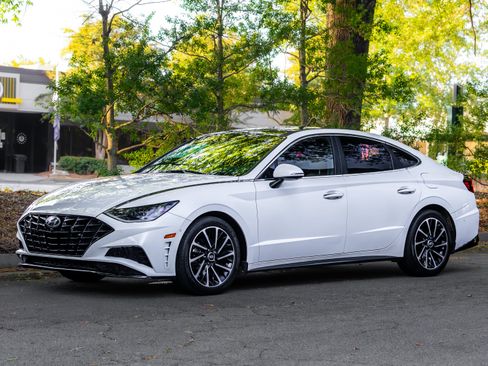 Used 2021 Hyundai Sonata Limited FWD image 50